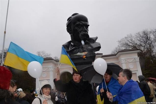 В Симферополе прошел митинг за единство Украины