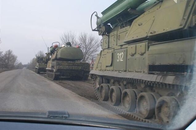 Під Донецьком зенітно-ракетні комплекси 'Бук' займають позиції