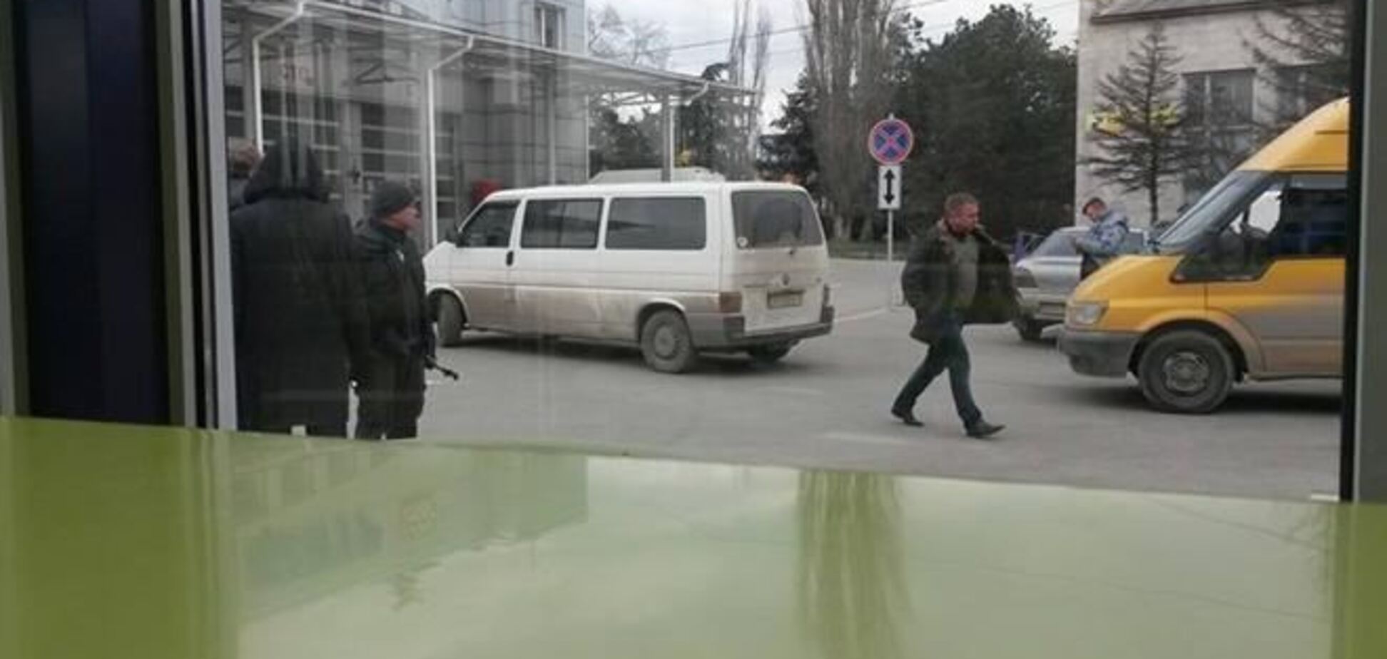 Російські сепаратисти знову побили журналістів у Сімферополі