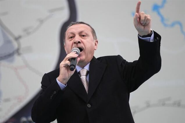 Прем'єр Туреччини: введення військ РФ до Криму загрожує колективної безпеки