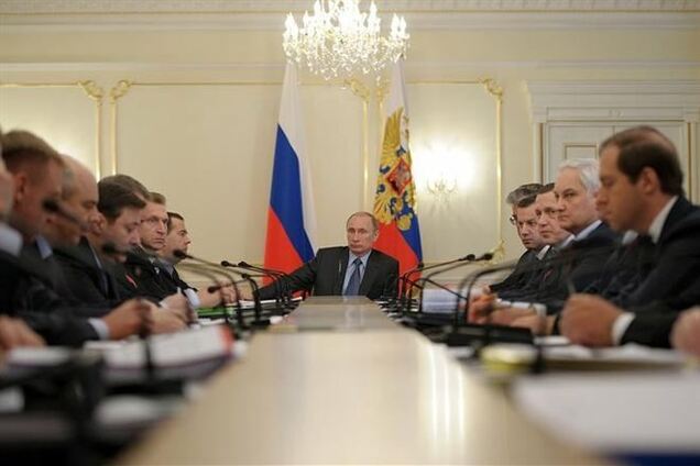 Оккупант Путин вспомнил о фашистах и пожелал украинцам мира