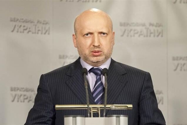 Турчинов подписал закон о местных выборах