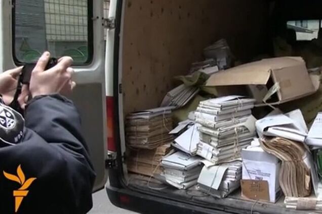 Самооборона заблокировала грузовик с документами Укркоопсоюза