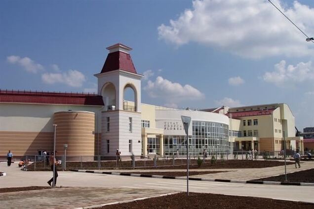 Единственную украинскую школу в Крыму хотят превратить в русскоязычную