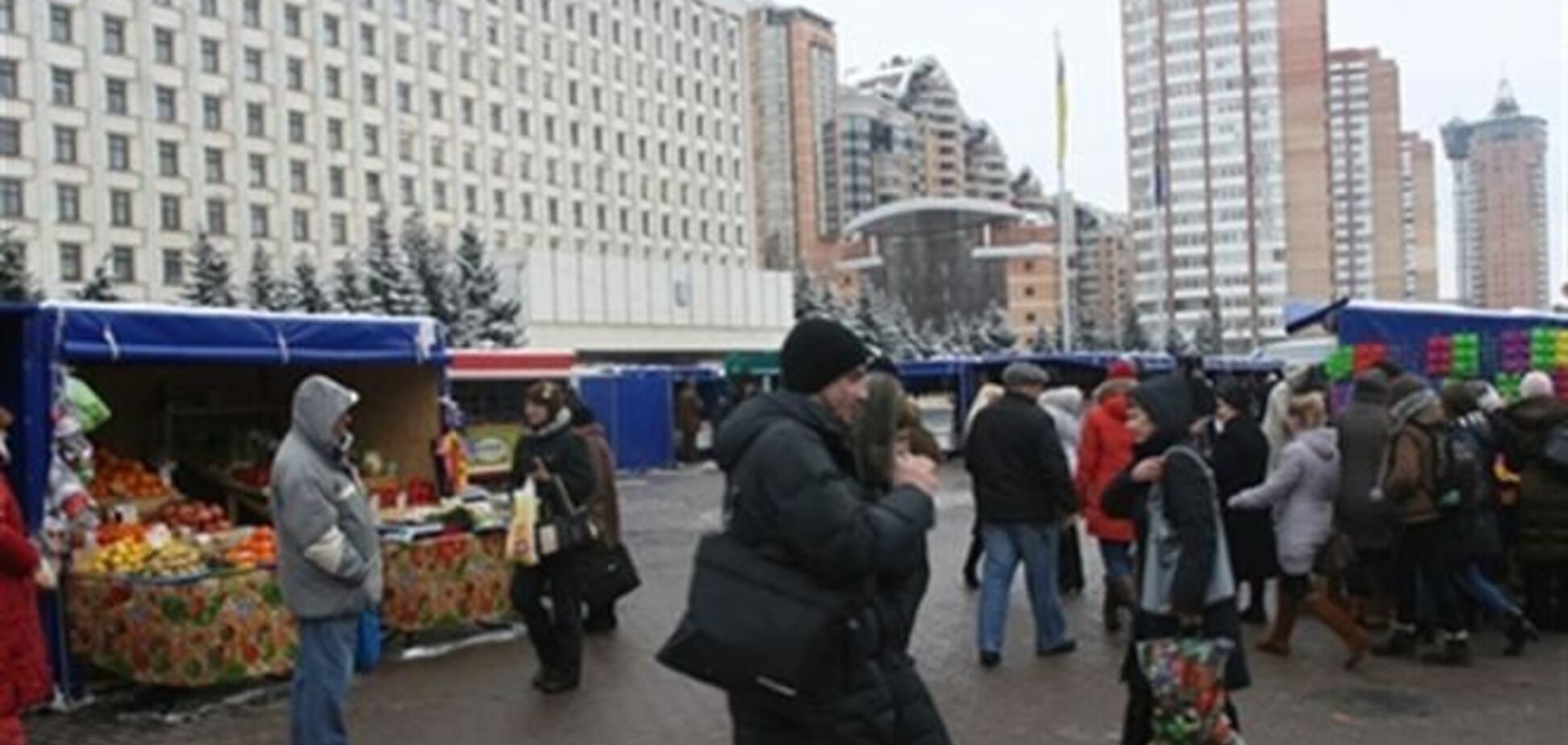 В Киеве в пятницу демонтируют 'политический' рынок перед ЦИК