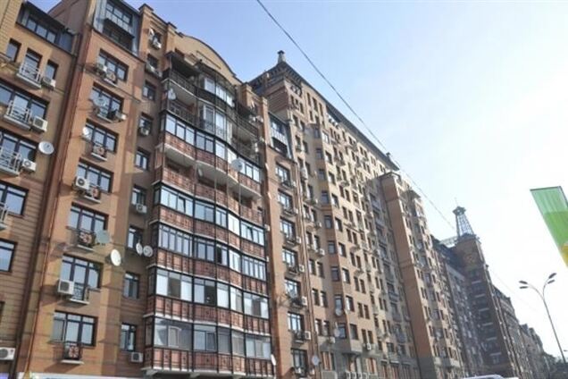 Яценюк живет в элитной новостройке по соседству с Кильчицкой