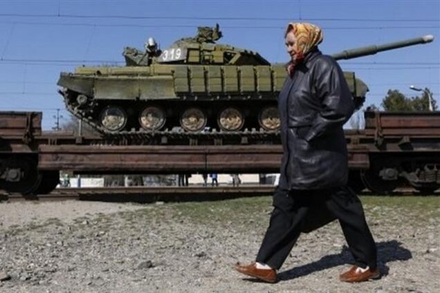 На відміну від автомобілів, танки прийшли з Криму в хорошому стані - Коваль