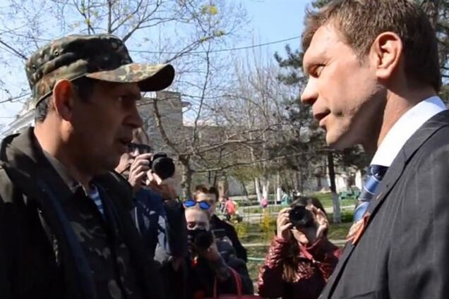 Невідомі напали на квартиру активіста, який вдарив Царьова