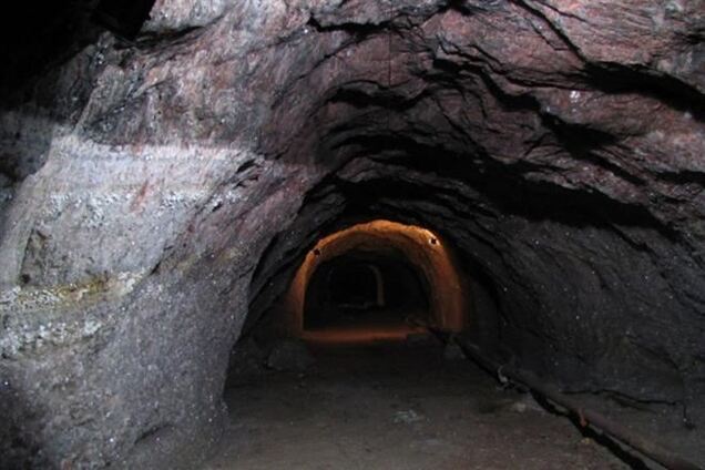 На донецькій шахті вибухнув метан, 7 гірників загинули