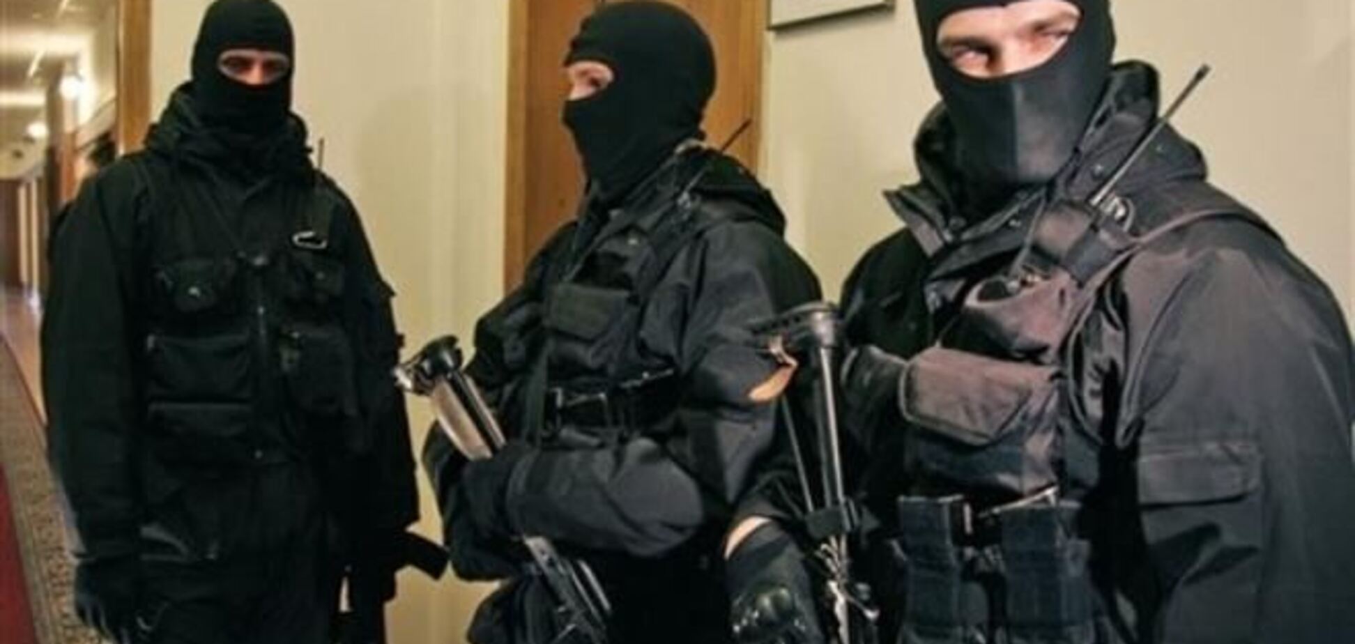 ЗМІ: 'Альфа' відмовилася штурмувати адмінбудинку в Донецьку і Луганську