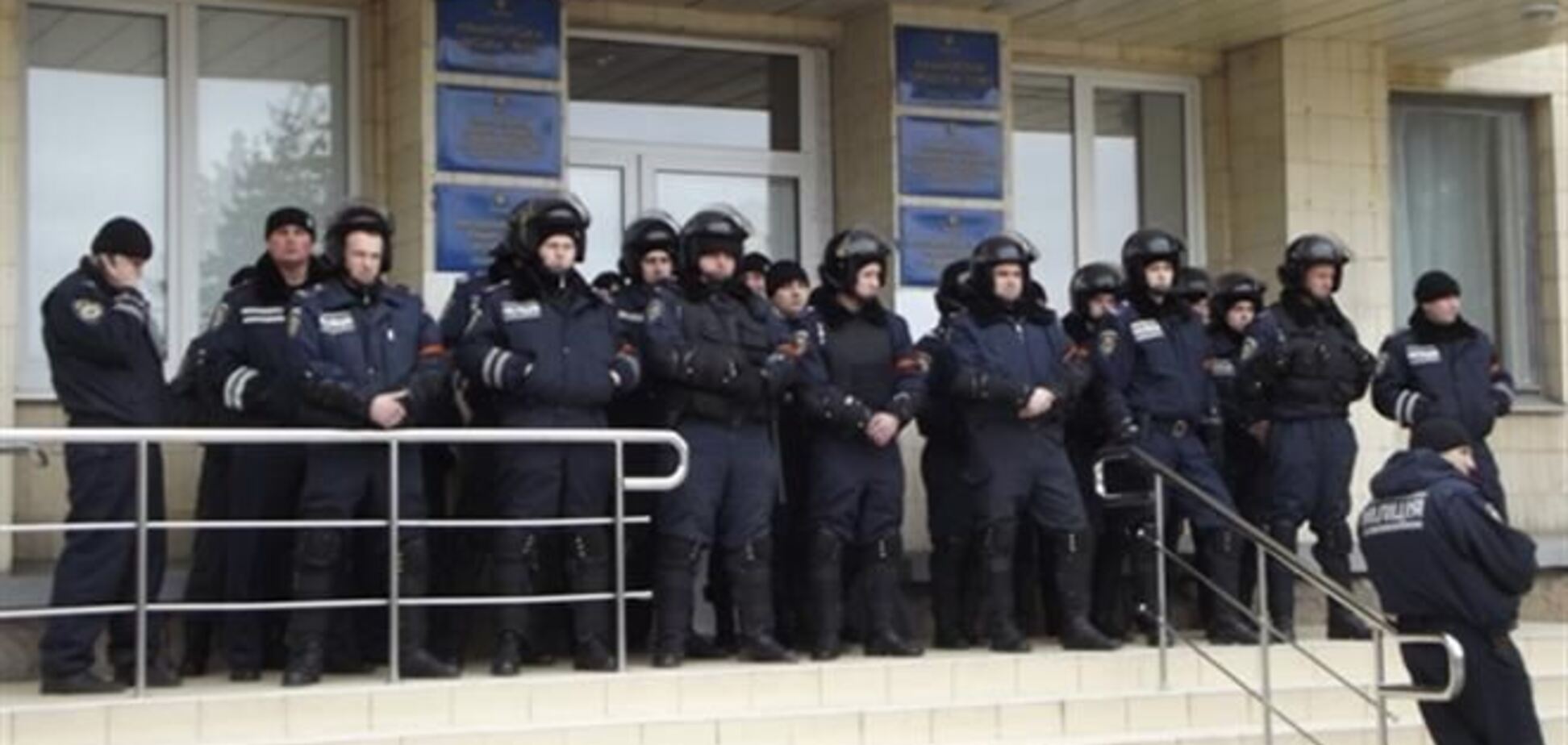 В Краматорске милиционеры надели на форму георгиевские ленты