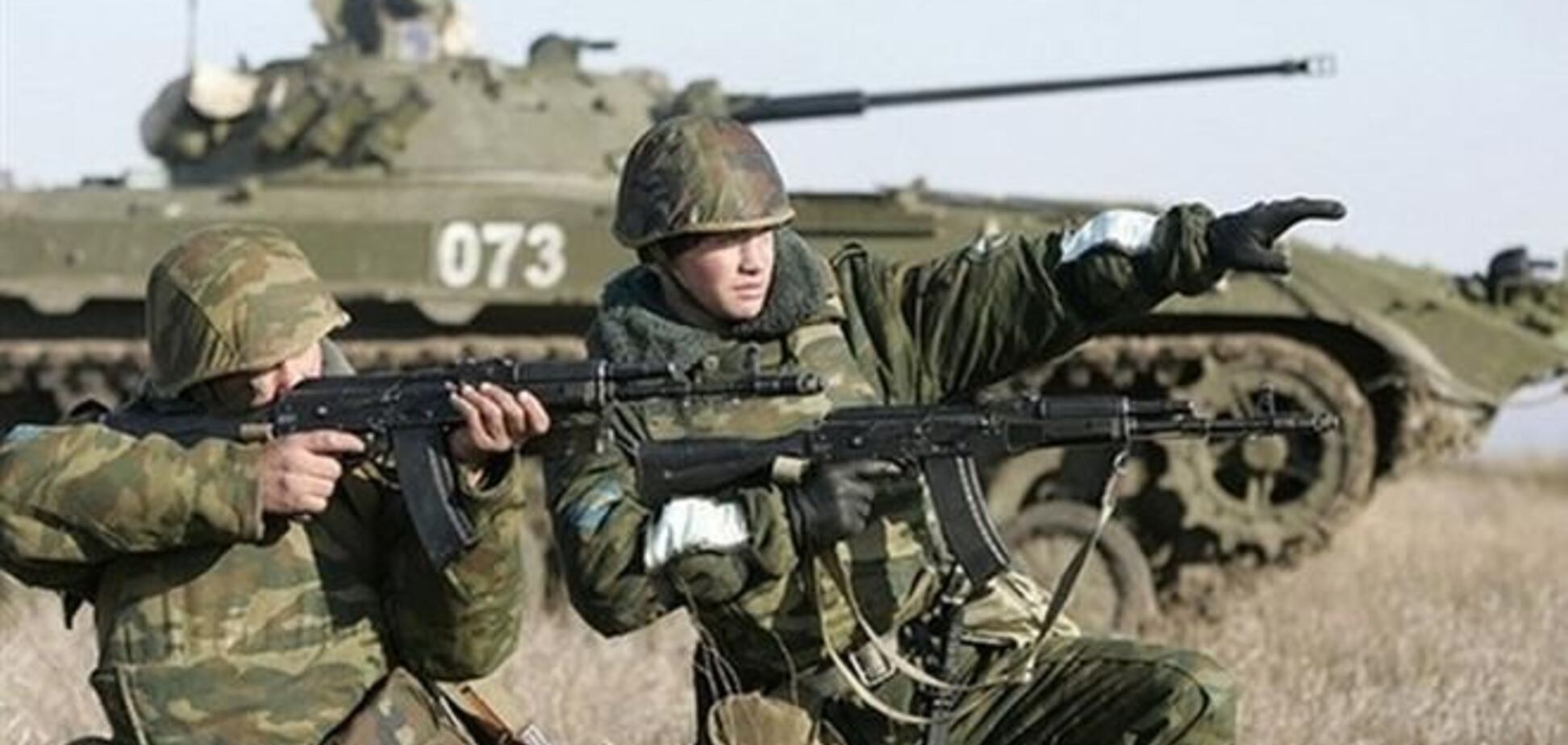 Тимчук повідомив про маневри військ РФ у східних кордонів України