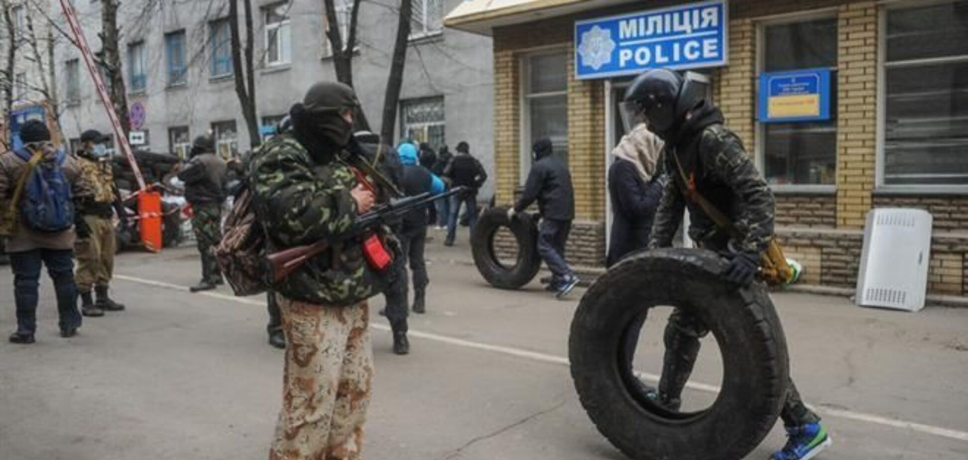 Аваков: міліція веде перестрілку з сепаратистами в Краматорську