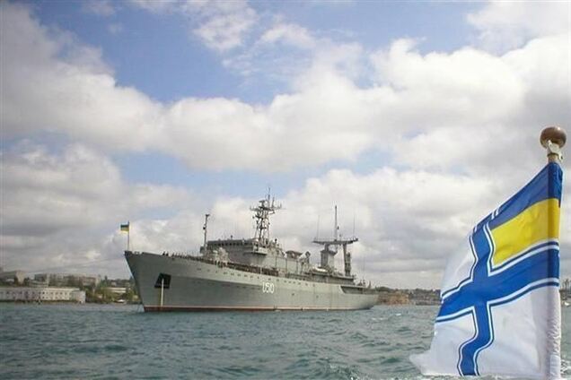 ЗМІ: у Криму продовжиться розблокування суден ВМС України