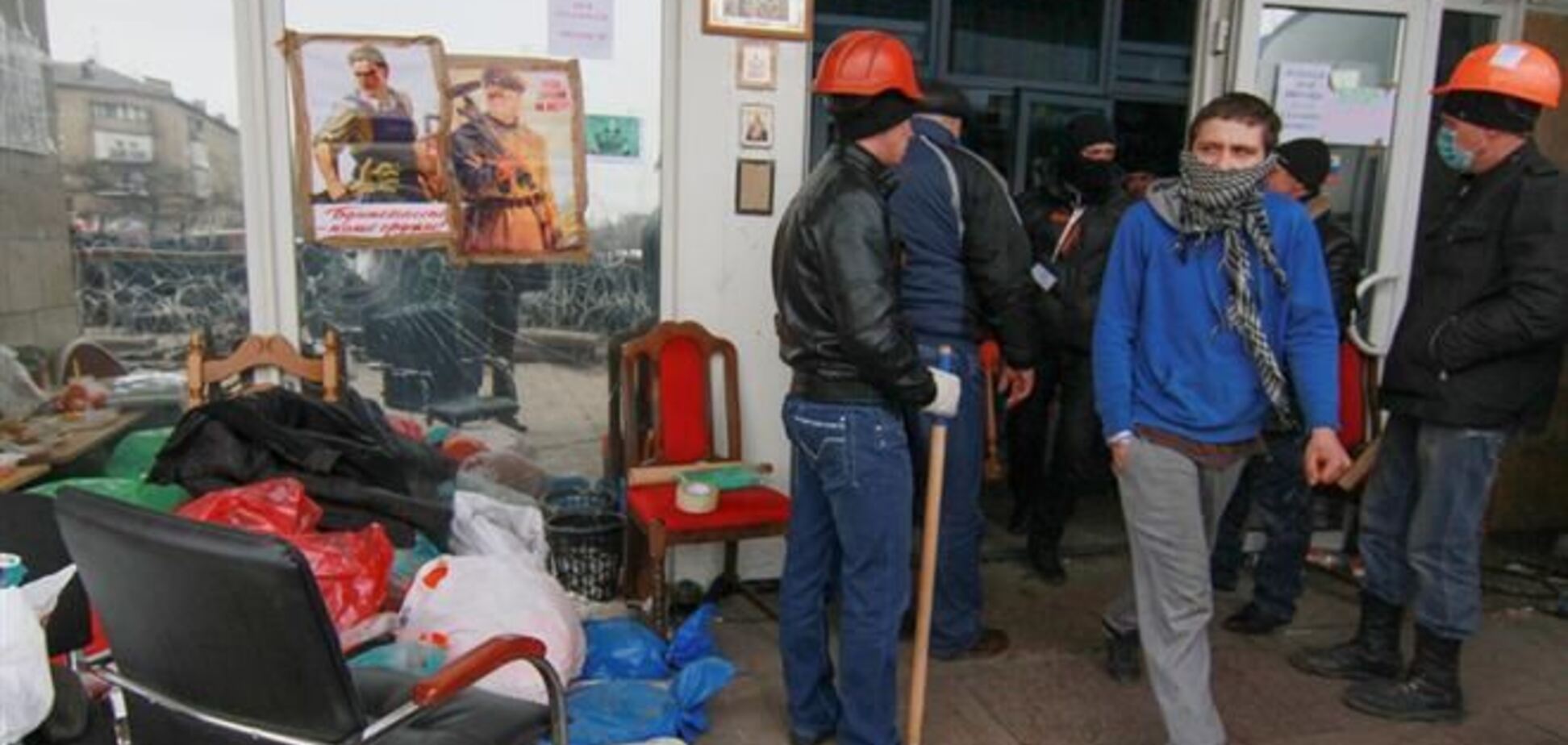 В Енакиево сепаратисты захватили прокуратуру, милицию и городской совет