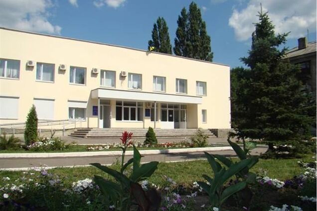 Сепаратисты захватили здание горсовета Ждановки