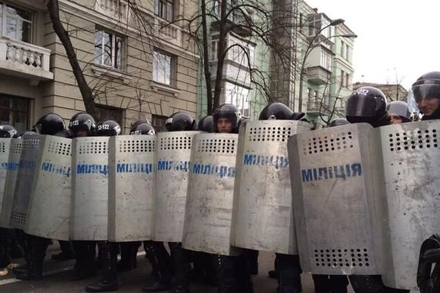 Турчинов обіцяє повністю оновити міліцію на сході України