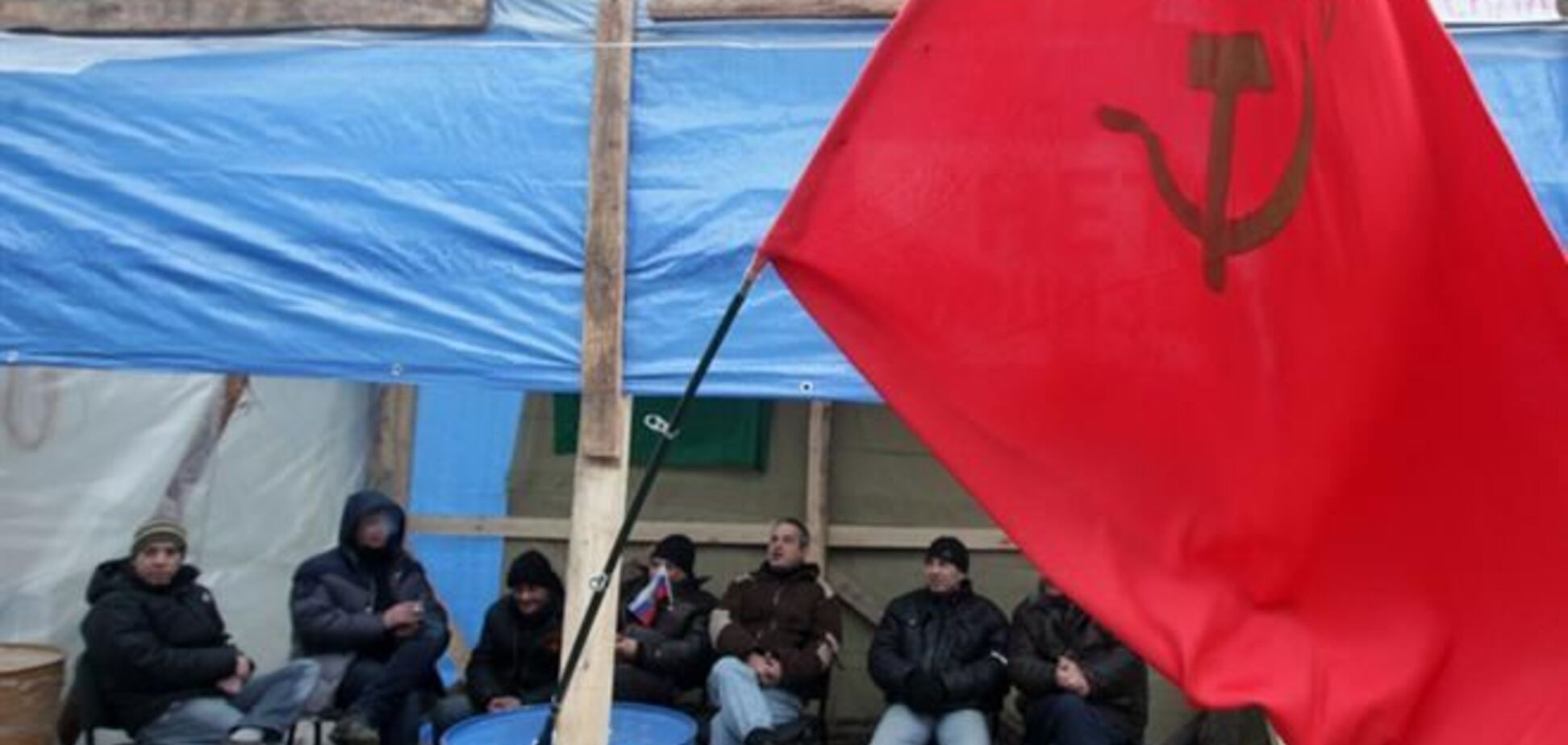 Яценюк: терористи на сході намагаються розколоти Україну