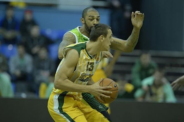 'Химик' и 'Донецк' - первые полуфиналисты плей-офф Суперлиги