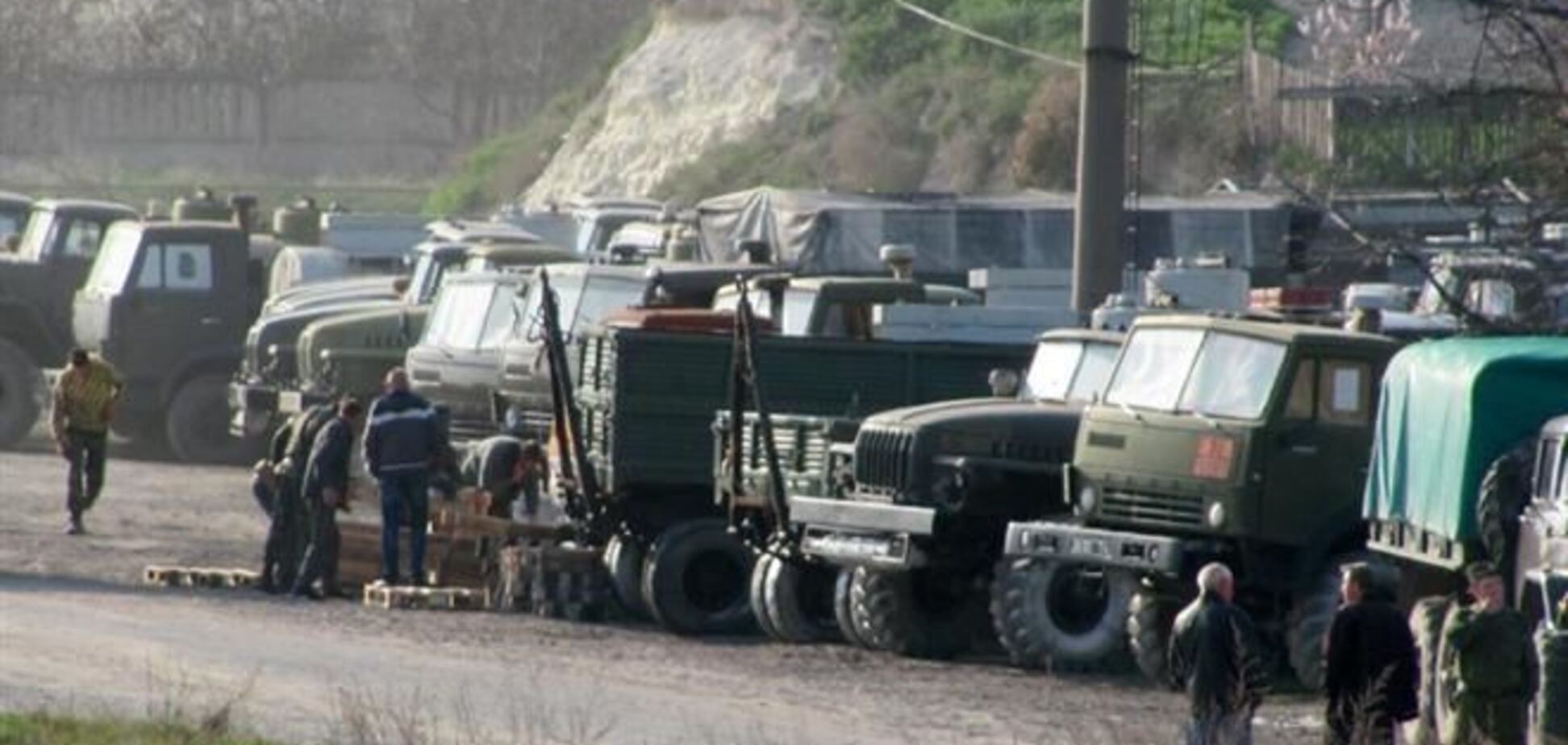 Россия приостановила передачу Украине военной техники из Крыма