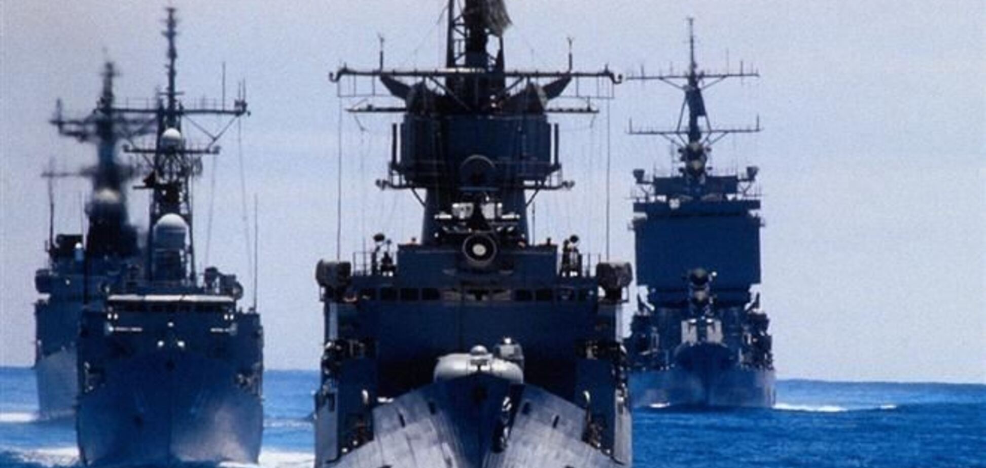 НАТО направляет свои корабли к российским границам