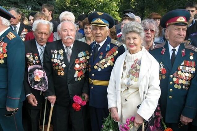 Уряд прислухався до вимог громадськості і зберегло щорічні травневі виплати ветеранам