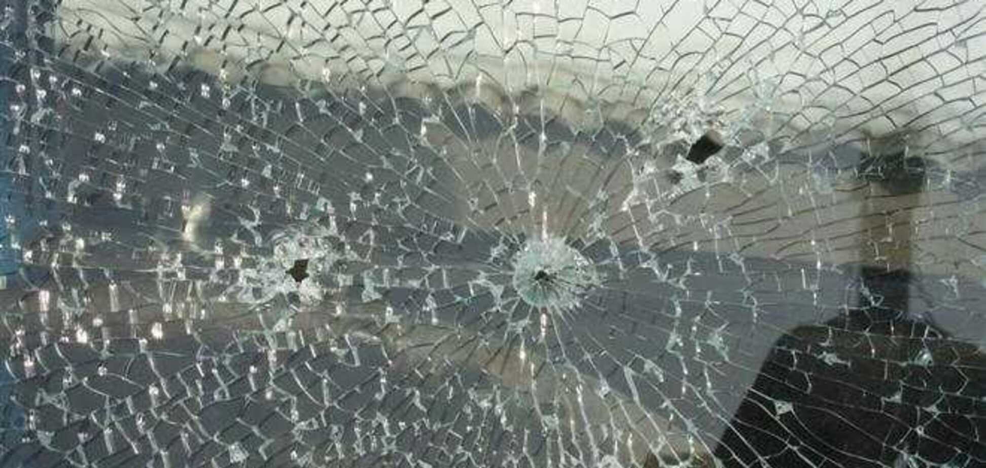 Координатор 'Правого сектора' на Сумщині заявляє, що невідомі обстріляли його будинок