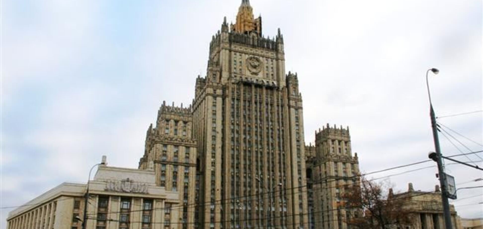 МЗС РФ вважає вимогу ЄС скасувати дозвіл про введення військ в Україну втручанням у внутрішні справи