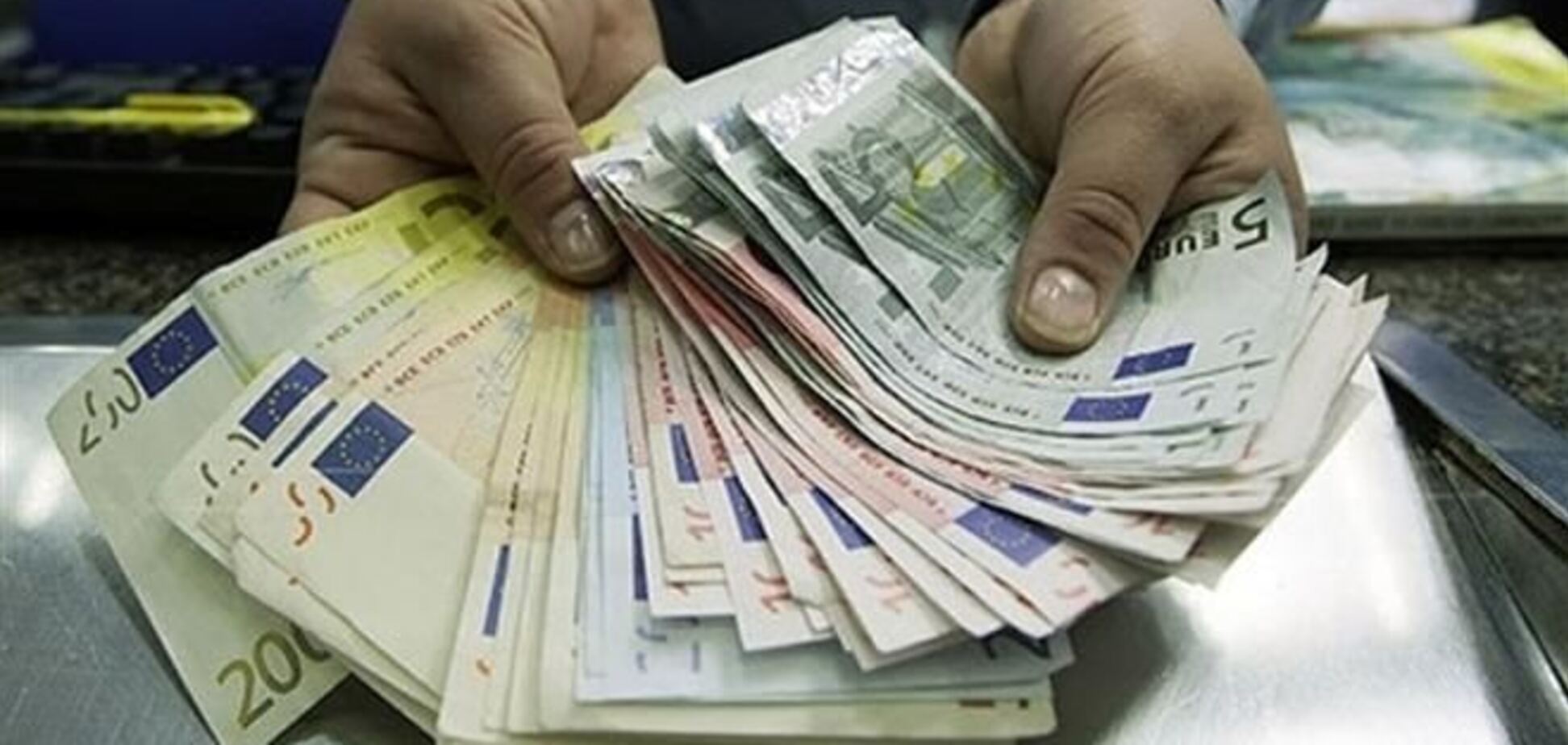 Сигнал от МВФ: курс на укрепление гривни