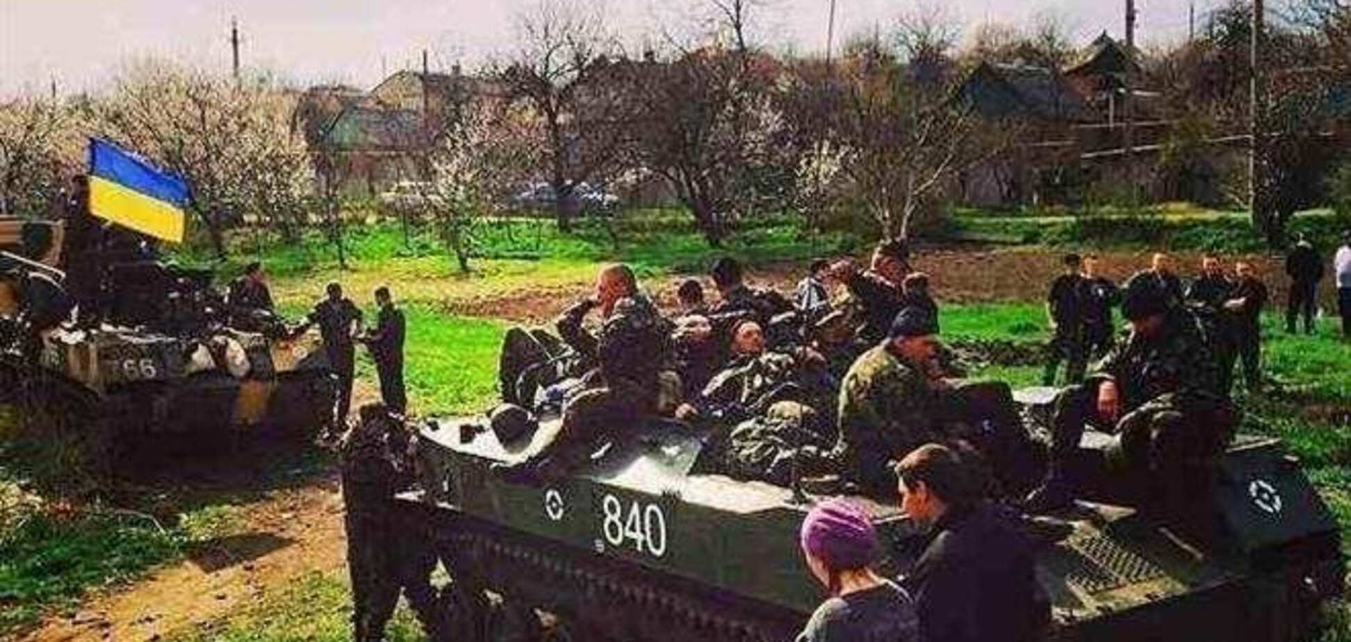 Ветераны ВДВ просят Турчинова не расформировывать 25-ю бригаду, сдавшую оружие