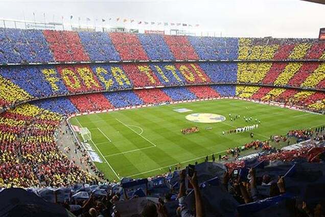 Разрисовать стадион. 8 самых эффектных модульных шоу этого сезона