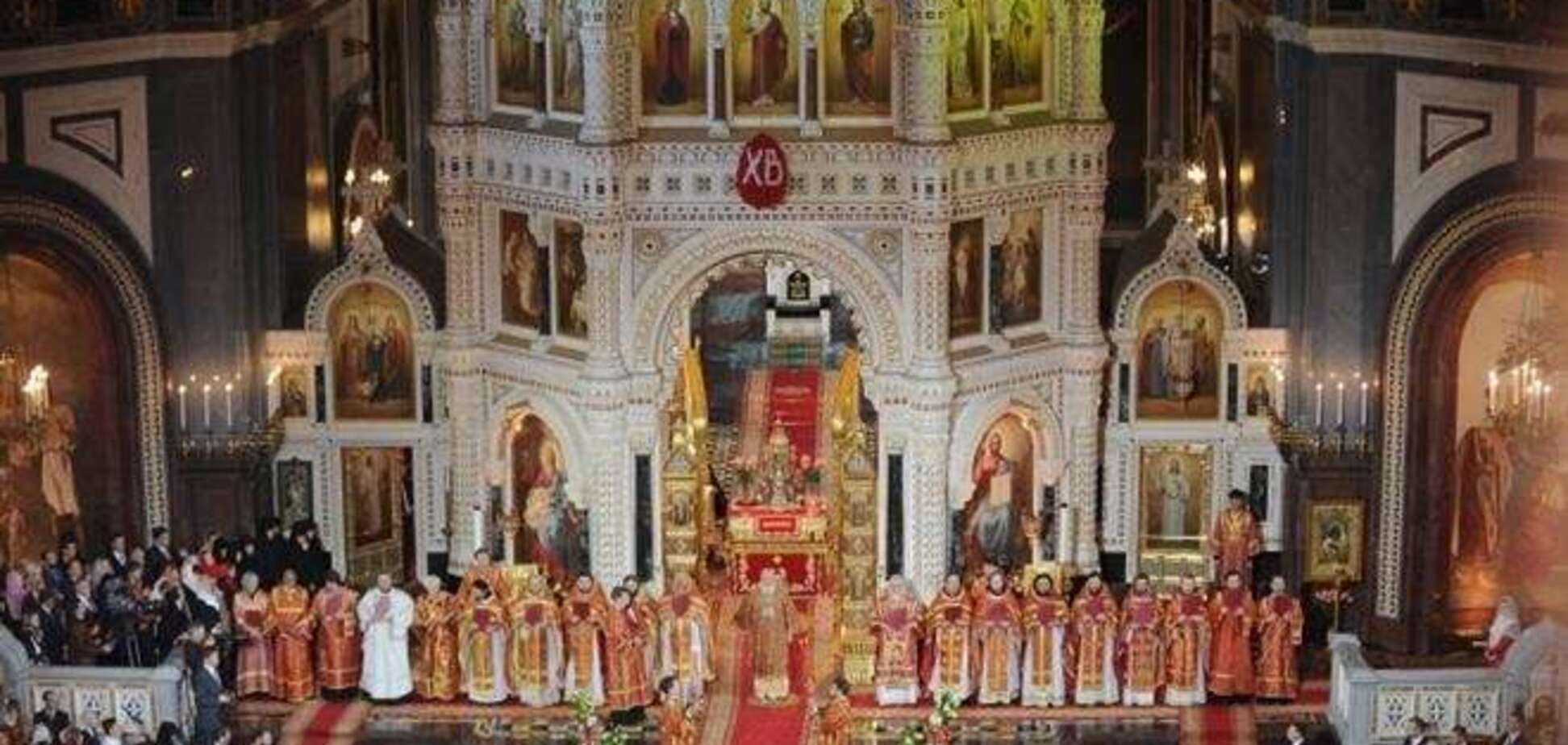 Патриарх Кирилл призвал в Пасху молиться о мире в Украине