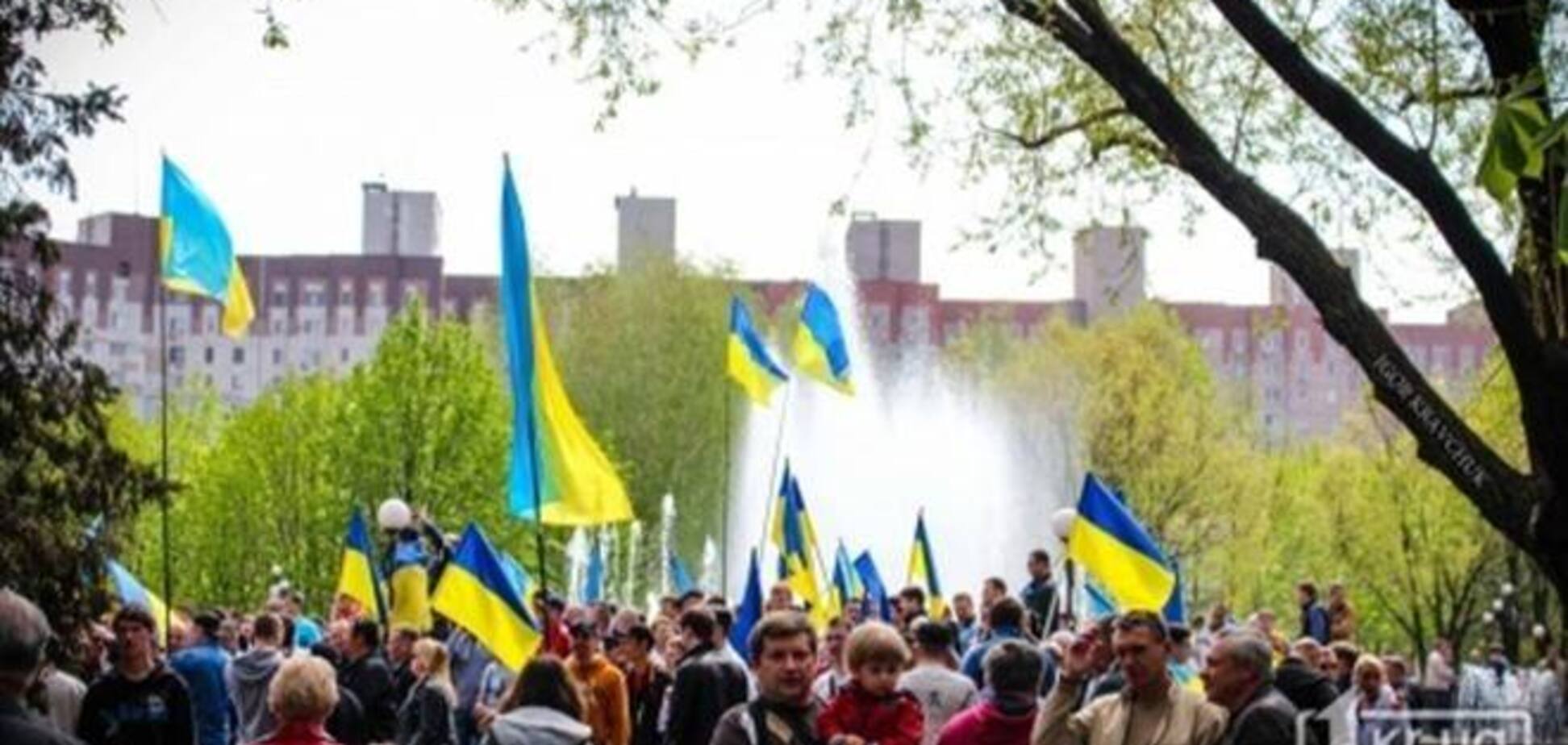 У Кривому Розі пройшов 10-тисячний мітинг за єдину Україну