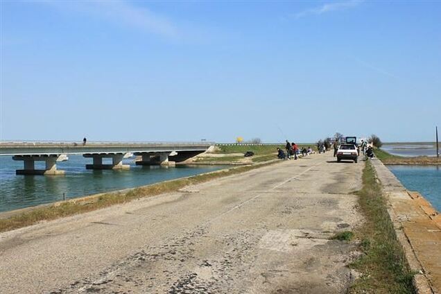 Афганцы грозятся заблокировать трассу на Чонгаре