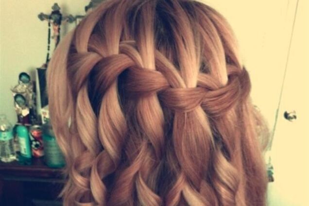 Красивые весенние прически. Как заплести косу 'Водопад'