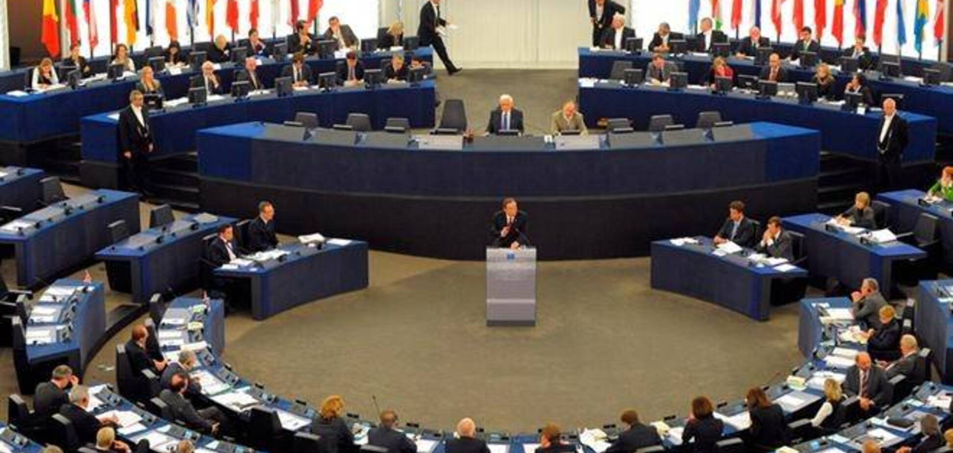 Европарламент ввел санкции против 32 россиян из 'списка Магнитского'