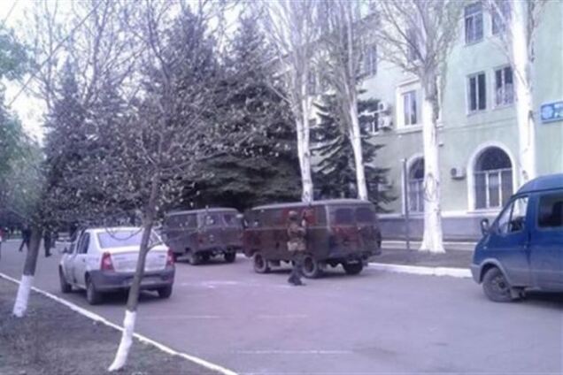 У Краматорську захопили міськвідділ міліції