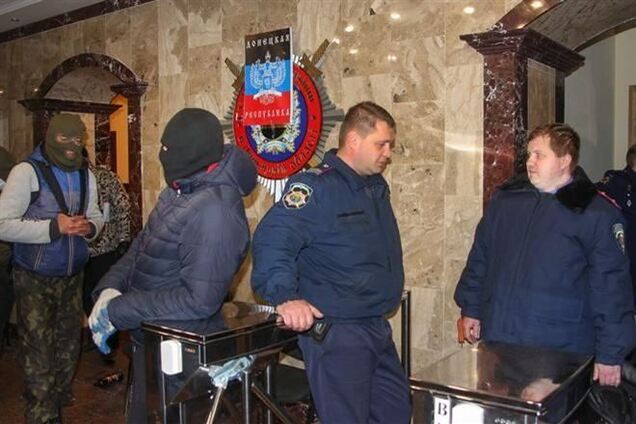 МВД: захватом работников краматорской милиции руководил полковник ГРУ РФ