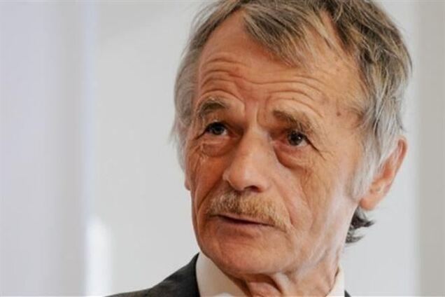 ФСБ следит за крымскими татарами даже в мечетях - Джемилев