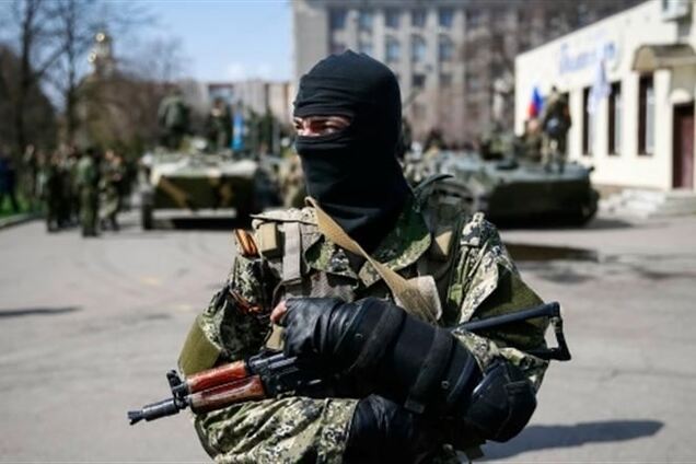 В Краматорске боевики хотят обменять заложника-милиционера на оружие