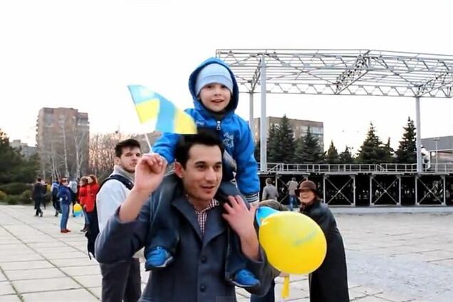 Патриоты Мариуполя сняли свою версию видео к песне 'Воины света'