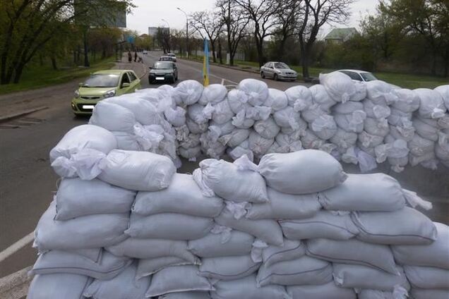 Активисты задержали на въезде в Николаев злоумышленников с оружием