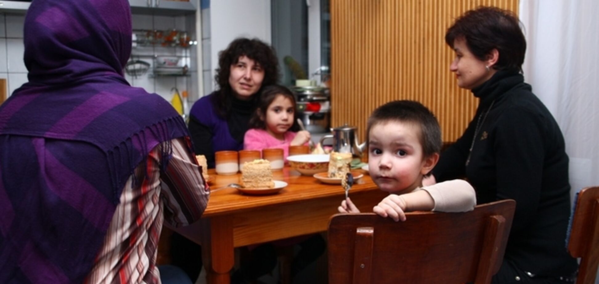 Открыта специализированная 'горячая линия' для крымских беженцев
