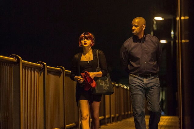 Хлоя Морец предстала в образе проститутки