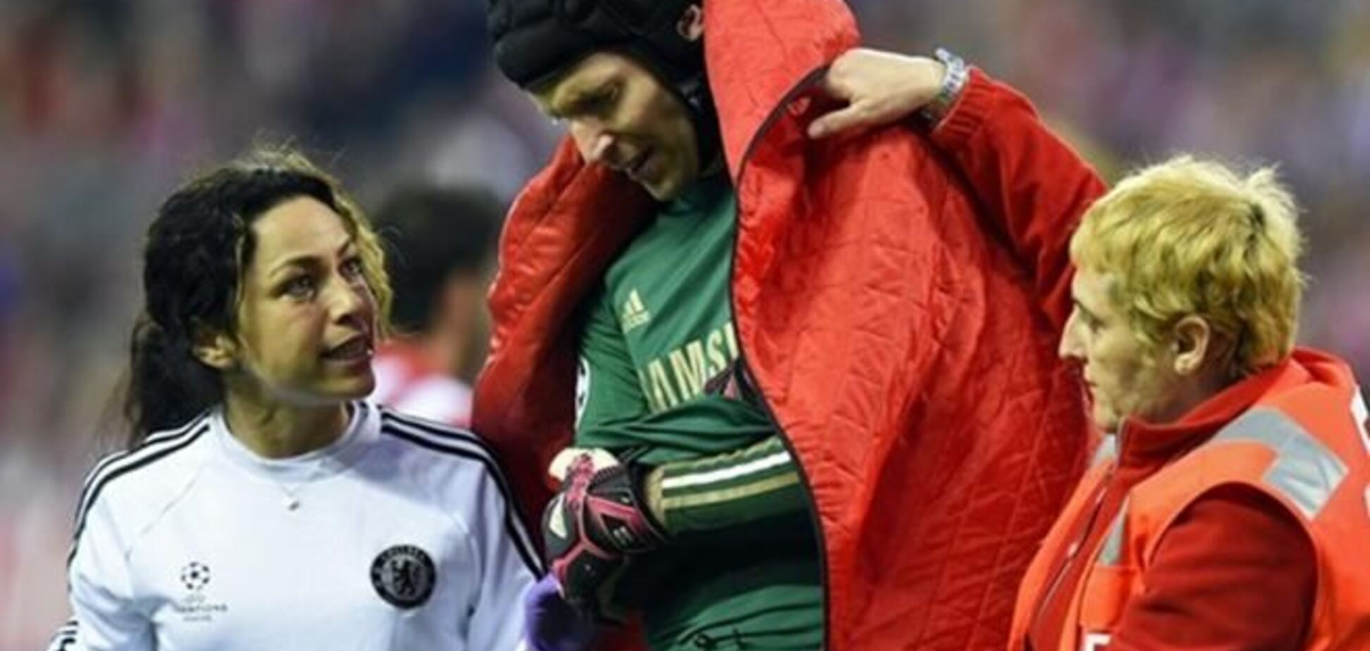 'Челси' из-за травм потерял вратаря Чеха и капитана Терри