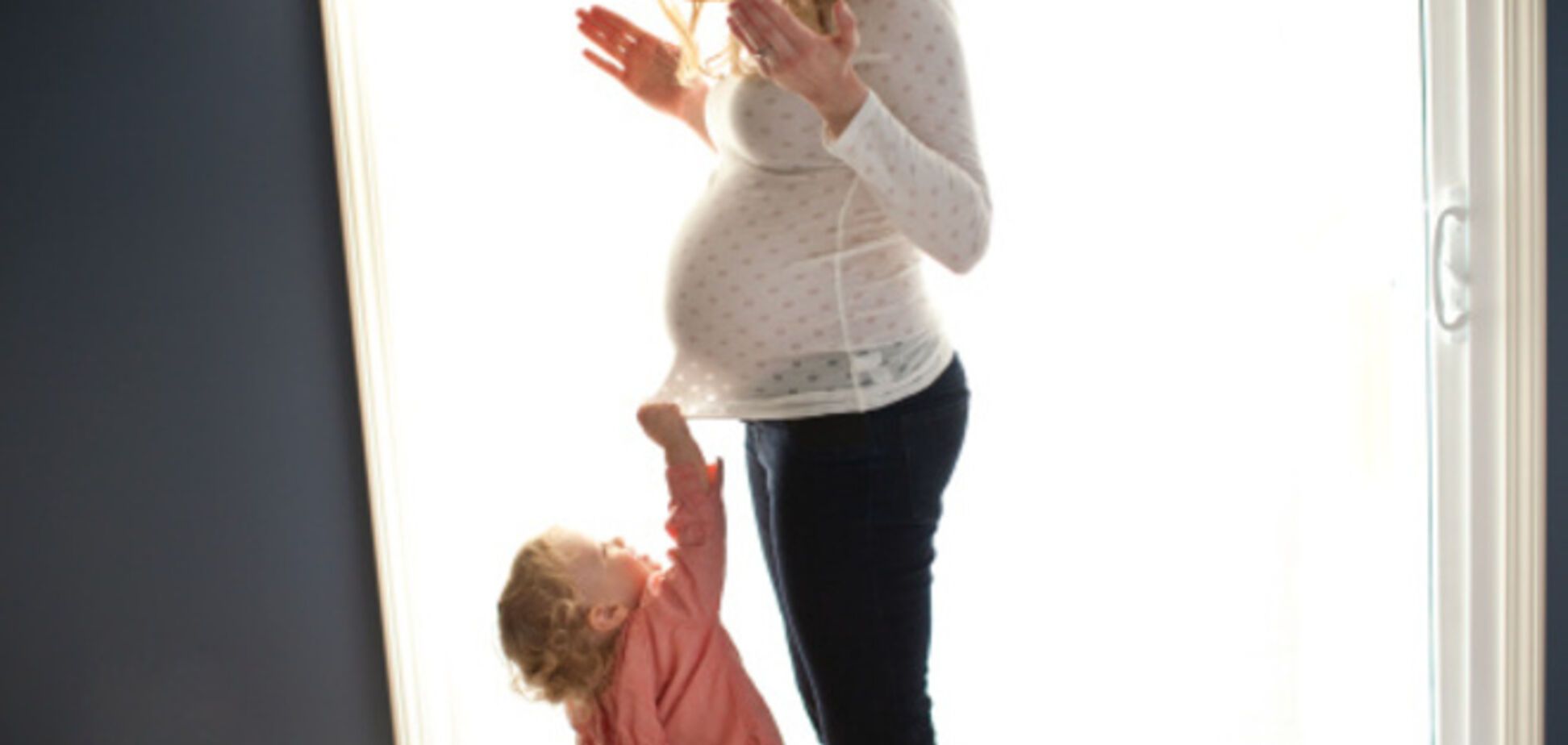 Как справиться с двумя детьми. 9 правил воспитания