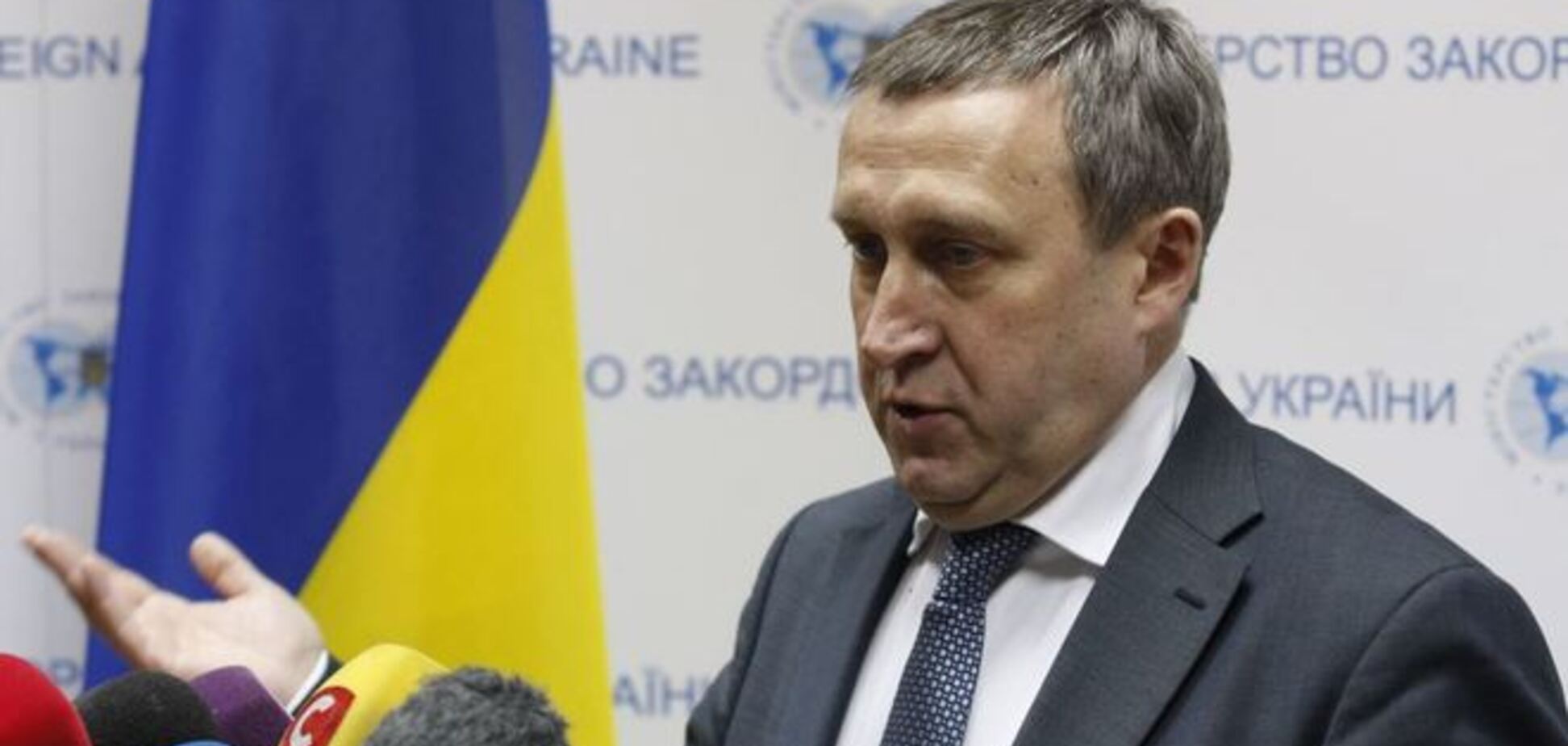 Дещица призвал РФ отвести войска от границ с Украиной