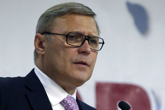 Касьянов: Путин не собирается нападать на Украину, он блефует