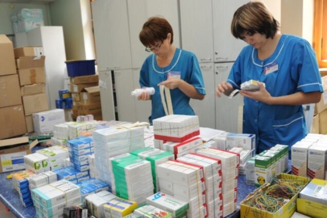 Минздрав заверил, что лекарства подешевеют на 40%, но не сказал когда