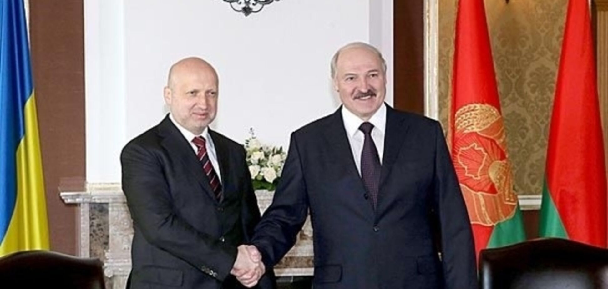 Турчинов і Лукашенко поговорили про АТО на сході України